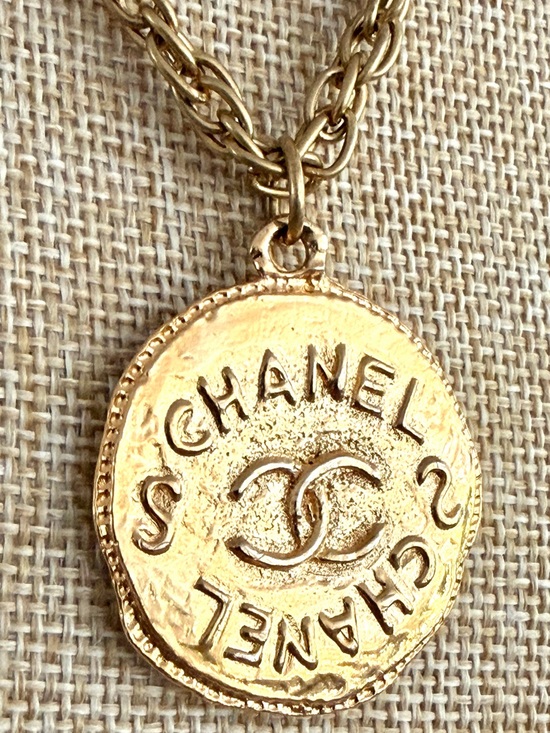CHANEL Jewelry - CHANEL Vintage CC Coin Medallion Gold Necklace 16” + COA